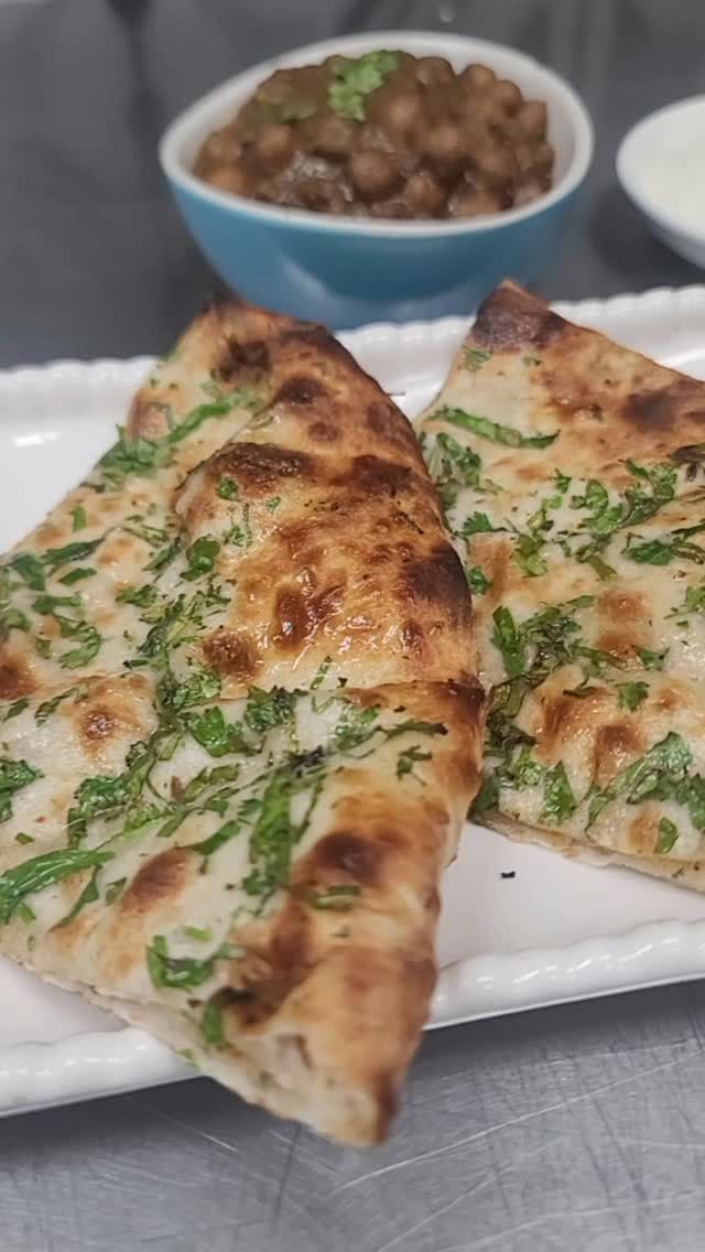 Now serving Amritsari Aloo stuffed Kulcha with Pindi Chana Masala & Yoghurt. 

#milanustandoorigrill 
#durhamregioneats 
#pickeringfoodies 
#indianfoodlovers 
#ajaxfoodies 
#whitbyeats 
#amritsarialookulcha
